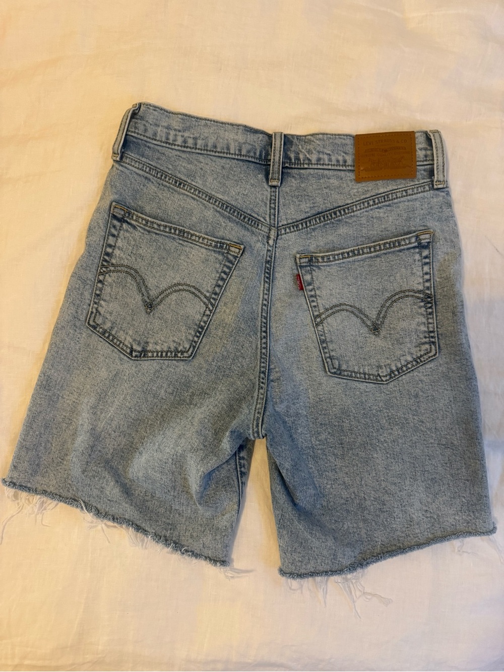 Levi's Bermuda Shorts - Size 29
